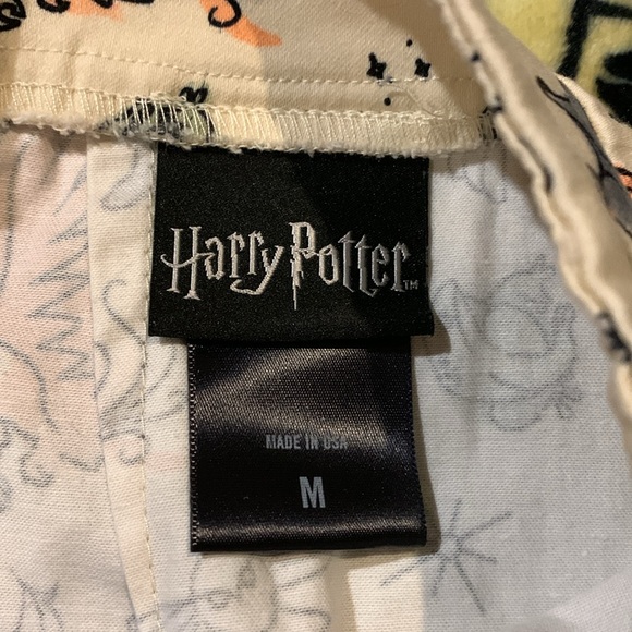 Harry Potter Sketched Magical Pet Print Skirt - Picture 7 of 8